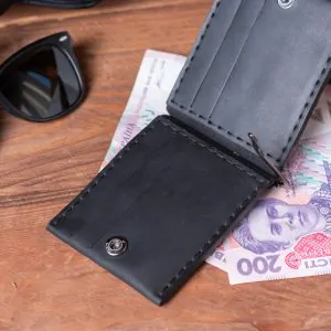 Pince Cartes Cuir Noir | 6 Fentes & Design Slim